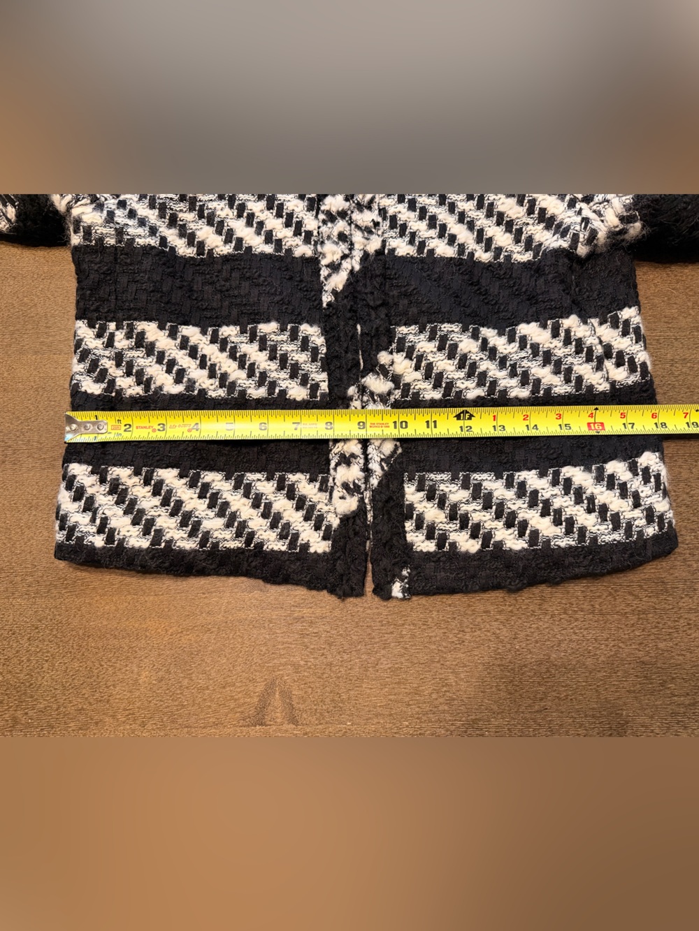 Alice + Olivia Landon Striped Tweed Cropped Jacket B&W M/8 - Picture 11 of 15
